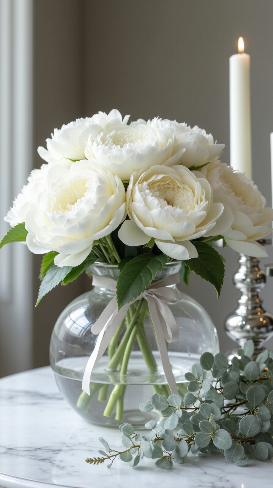 elegant monochromatic winter floral arrangements