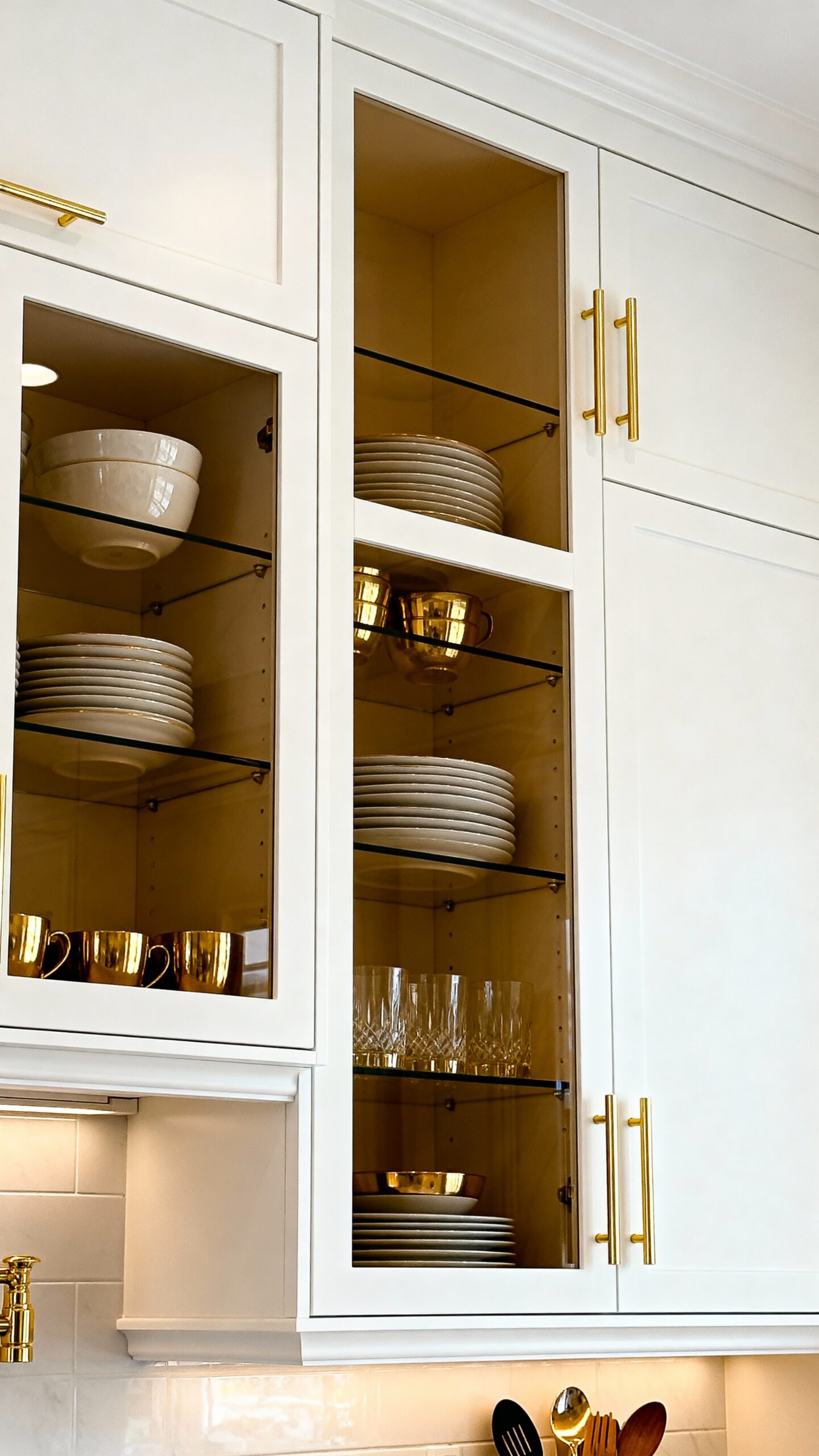 customizable multi level kitchen cabinet storage