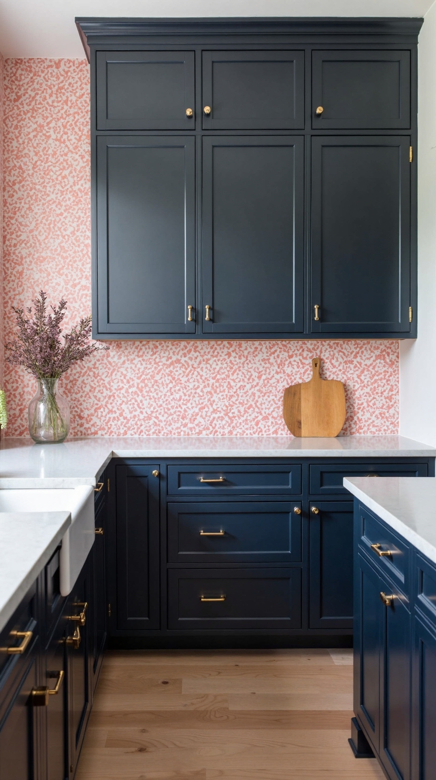 dramatic bold geometric contrasting