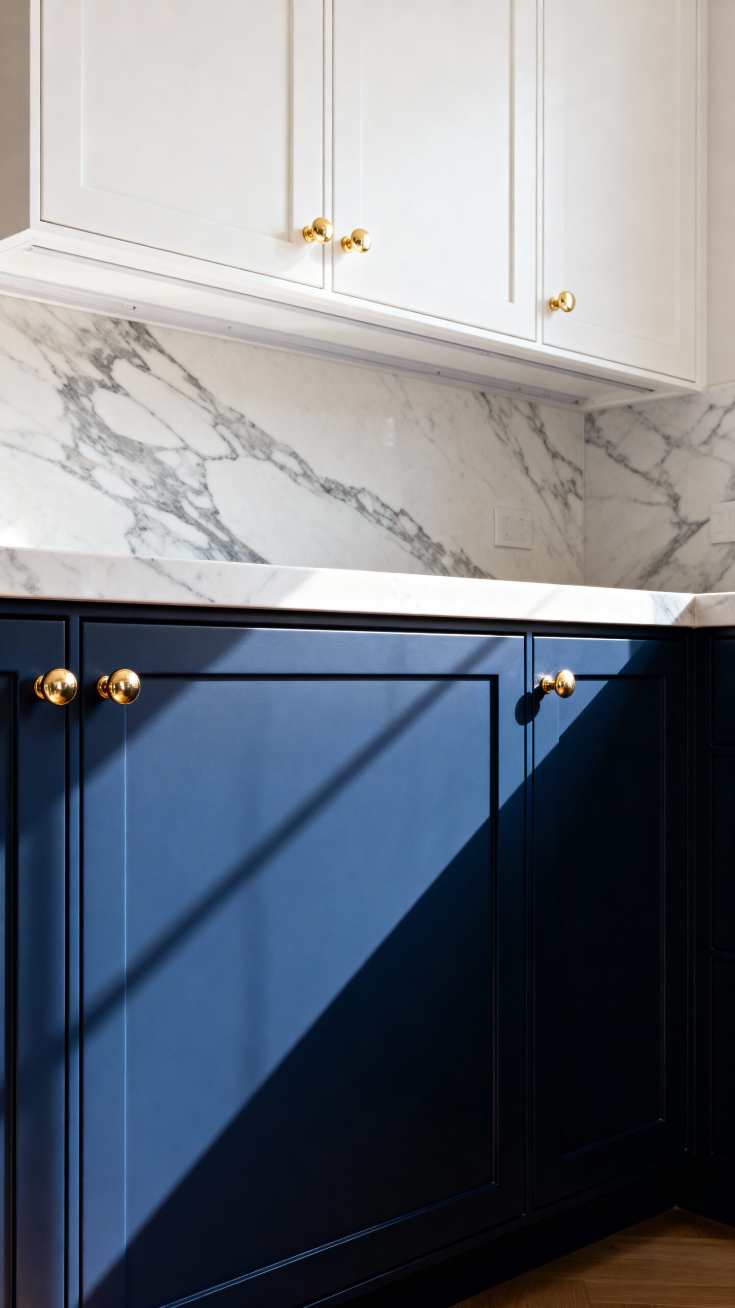 visually striking cabinet color combinations