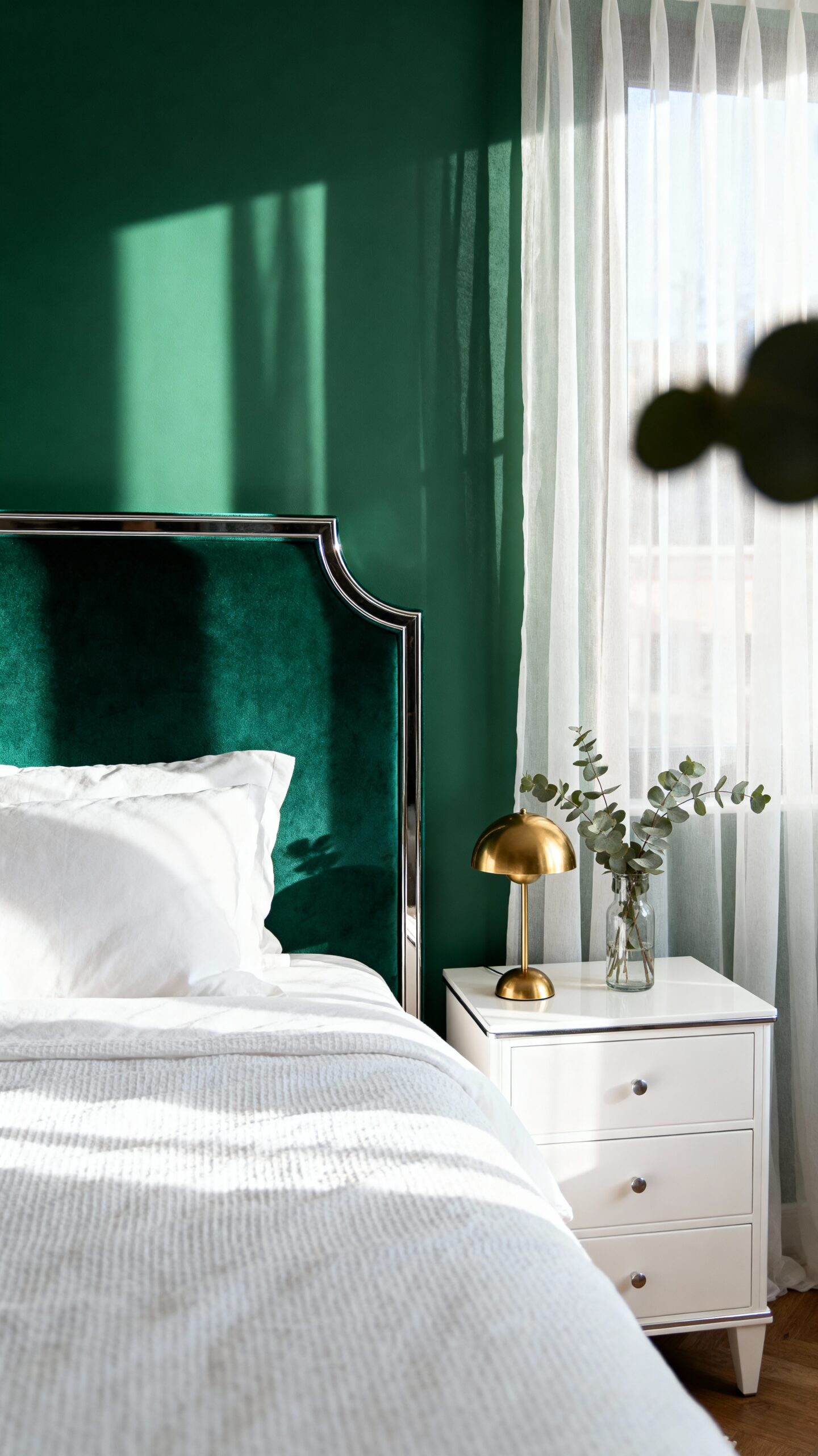 harmonious emerald and pristine white d cor